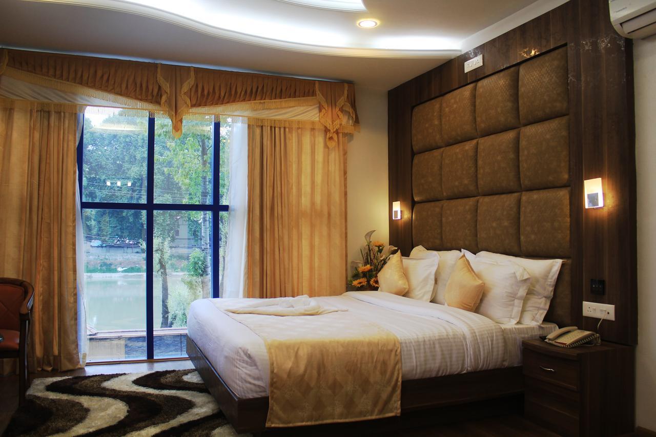 Mannat Resorts Srinagar  Ngoại thất bức ảnh