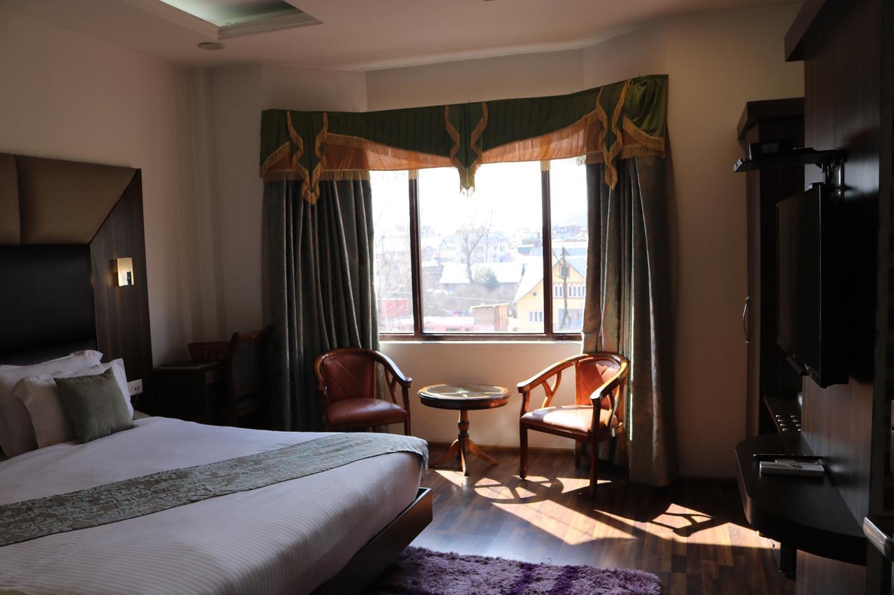 Mannat Resorts Srinagar  Ngoại thất bức ảnh